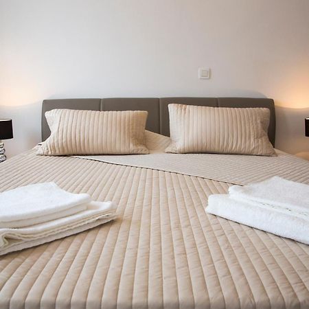 Apartment Victoria II Дубровник Екстериор снимка